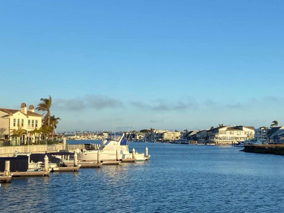 Gateway To Oxnard Beach Exterior photo